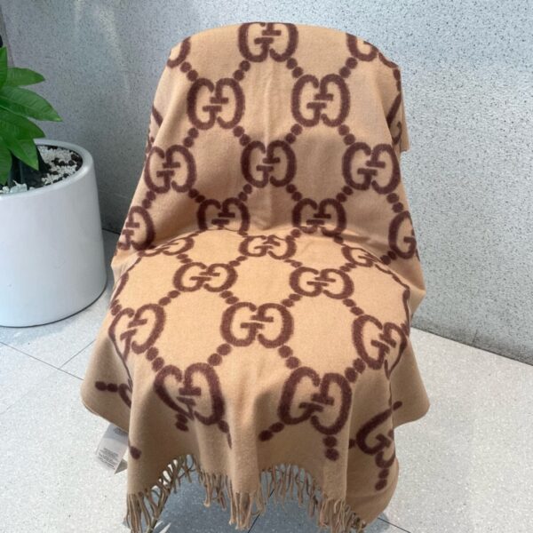 GUCCI cashmere shawl scarf - Image 6