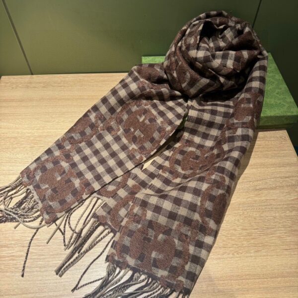 Gucci Big Logo Wool Scarf - Image 6