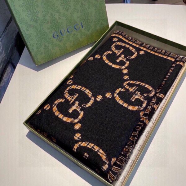 GUCCI wool and silk scarf