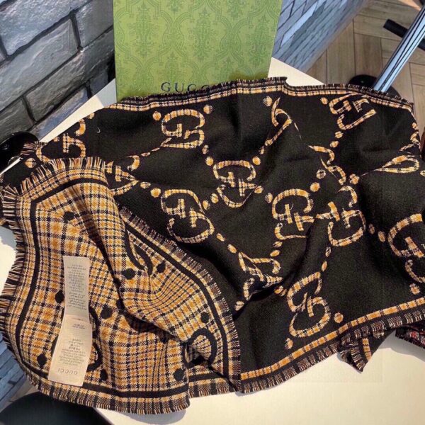 GUCCI wool and silk scarf - Image 6