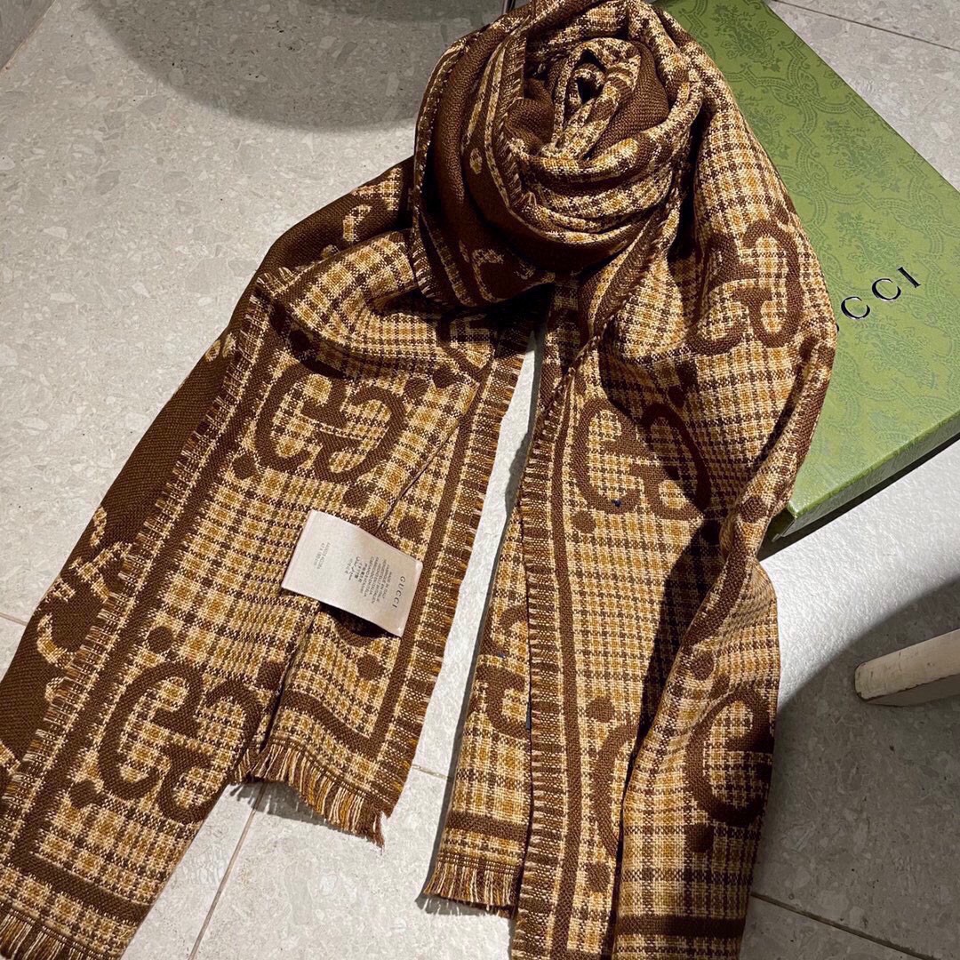 GUCCI wool and silk scarf - Image 4