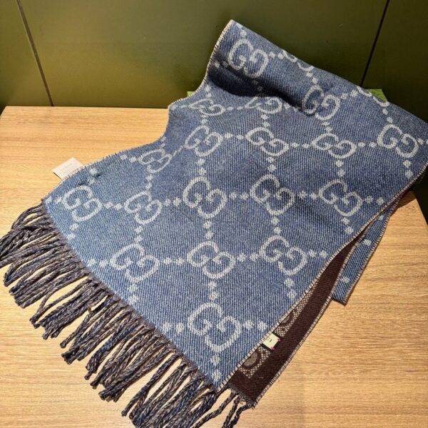 Gucci Ryan wool scarf - Image 5