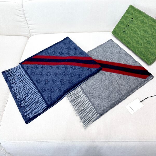 GUCCI Classic GG Pattern Scarf - Image 7
