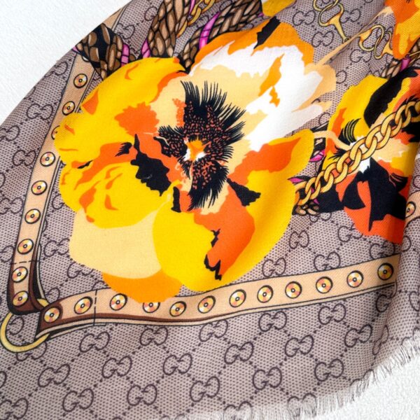 GUCCI floral print scarf - Image 6