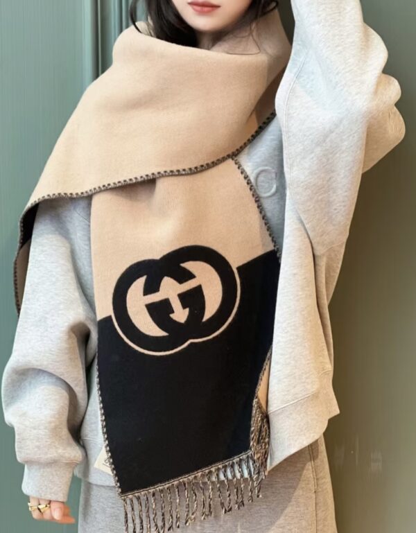 GUCCI Versatile Scarf - Image 2