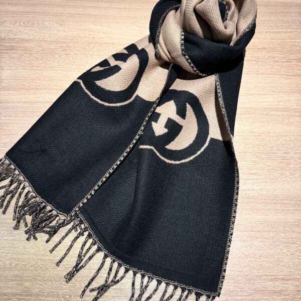 GUCCI Versatile Scarf - Image 4