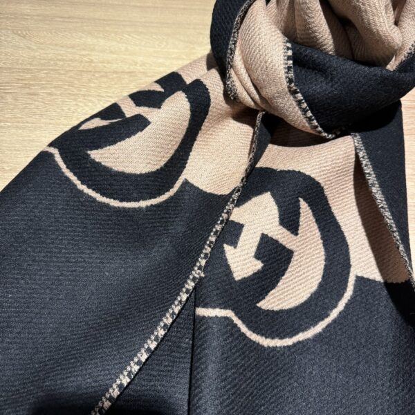 GUCCI Versatile Scarf - Image 5