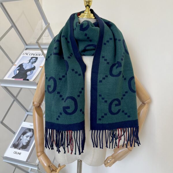 GUCCI double G cape, british plaid double-sided scarf