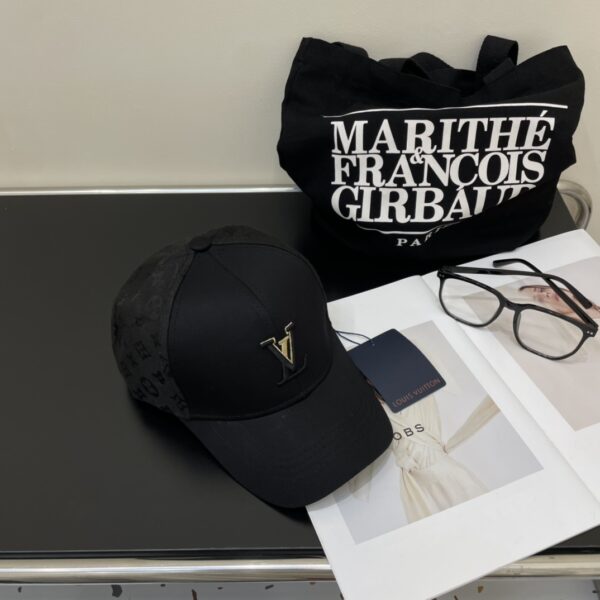 LV embroidered baseball cap - Image 2