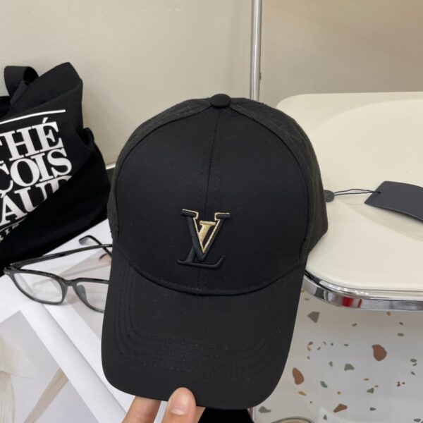 LV embroidered baseball cap - Image 5