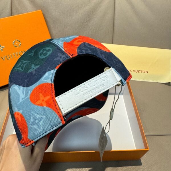 LV camouflage baseball cap - Image 7