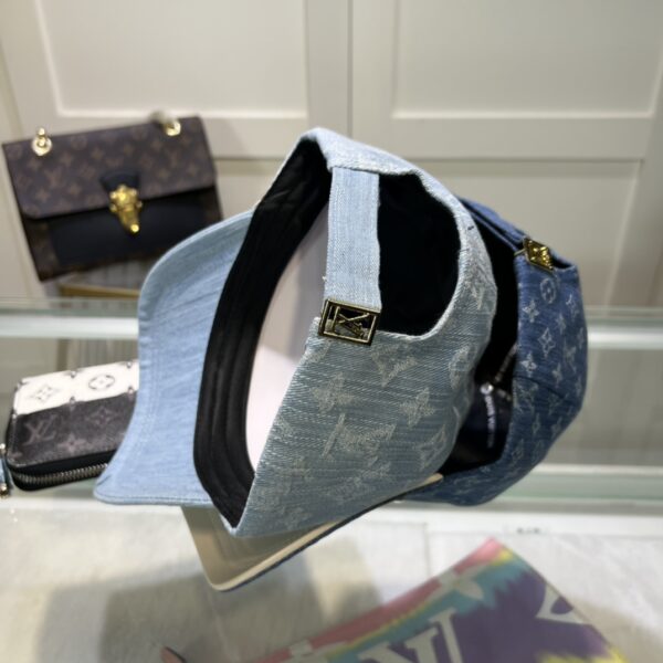 LV baseball cap - Image 6