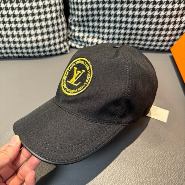 LV baseball cap - Image 3