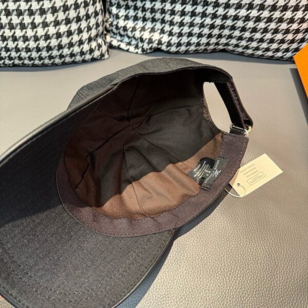 LV baseball cap - Image 6