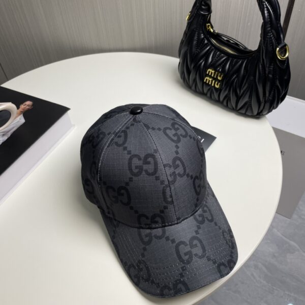 GUCCI casual baseball cap - Image 4