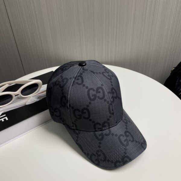 GUCCI casual baseball cap - Image 7