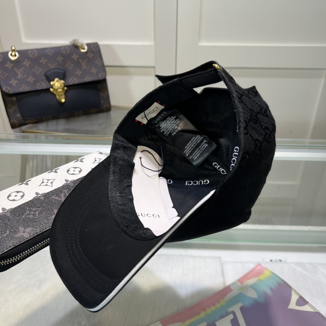 GUCCI baseball cap - Image 5