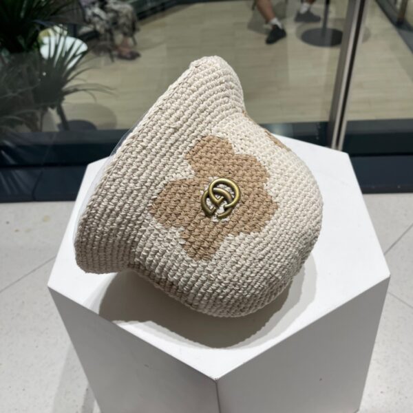 GUCCI knitted hat sun hat - Image 5