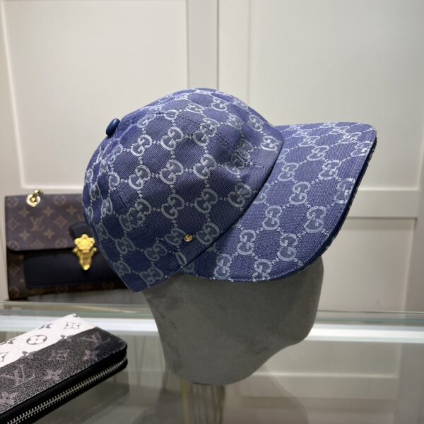 GUCCI classic baseball cap