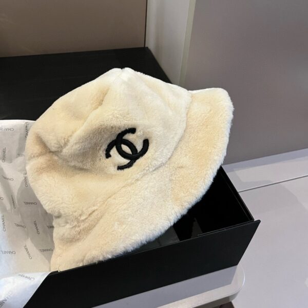 CHANEL minimally customized hat - Image 8