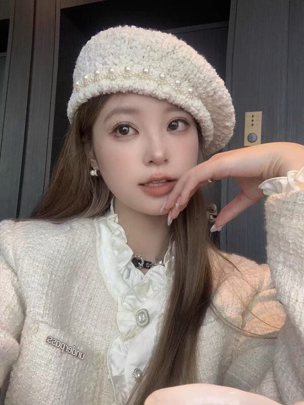 CHANEL beret - Image 2