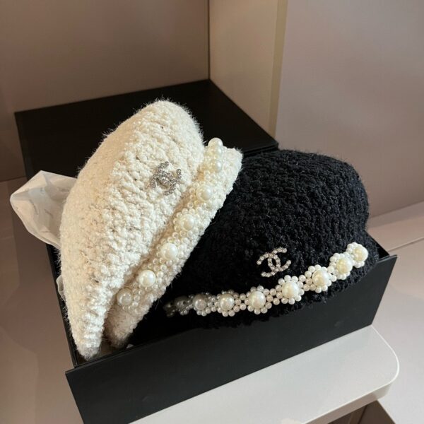 CHANEL beret - Image 8
