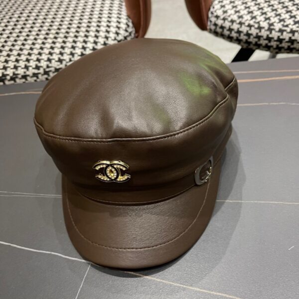 CHANEL beret