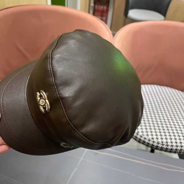 CHANEL beret - Image 5