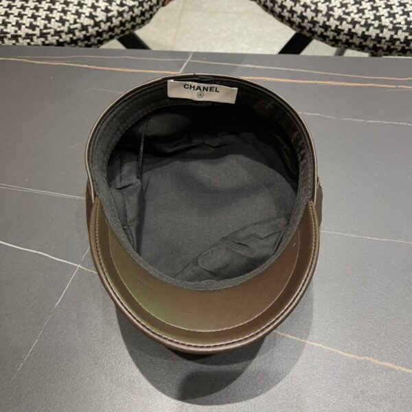 CHANEL beret - Image 7
