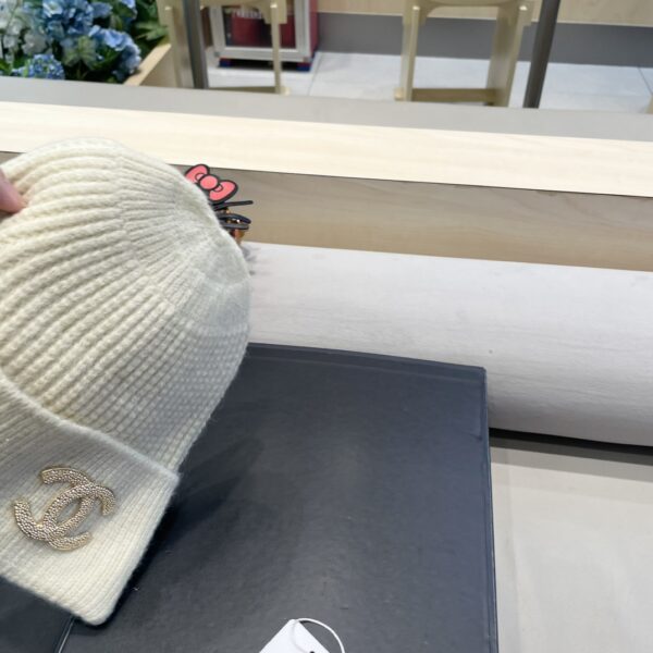CHANEL double C letter woolen hat - Image 4