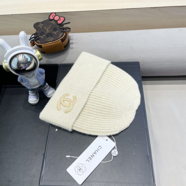CHANEL double C letter woolen hat - Image 6