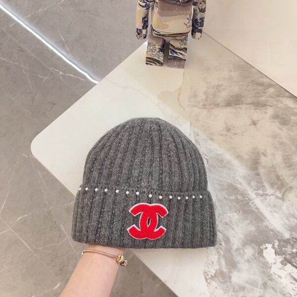 CHANEL rabbit hair knitted yarn cap - Image 2