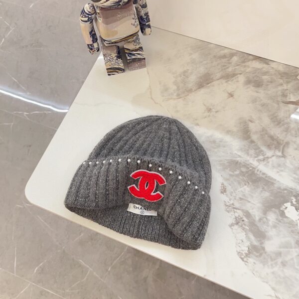 CHANEL rabbit hair knitted yarn cap - Image 7