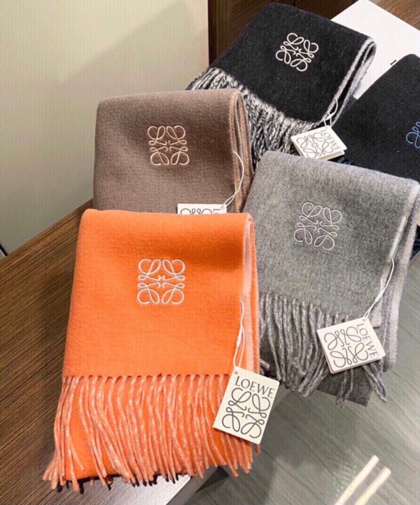 LOEWE double sided cashmere scarf - Image 8