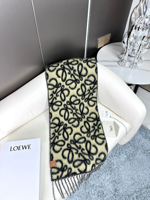 LOEWE wool mohair scarf - Image 5