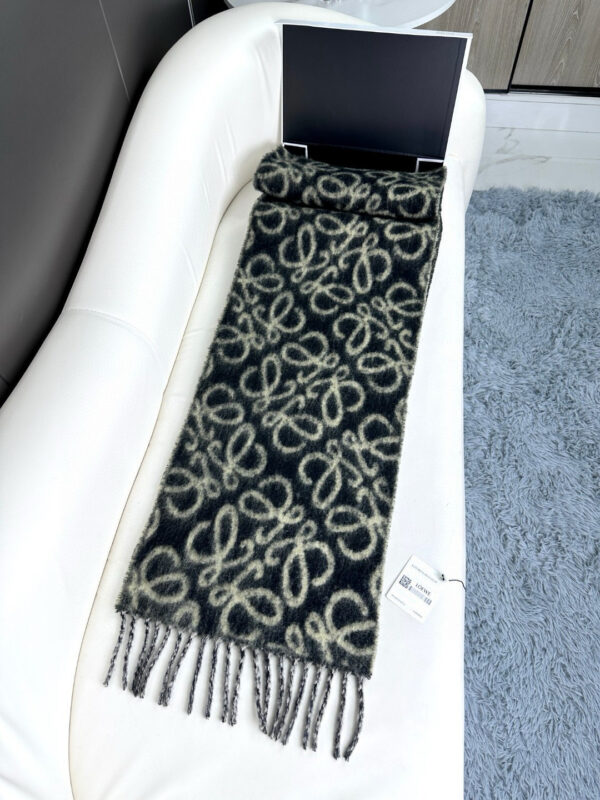 LOEWE wool mohair scarf - Image 6