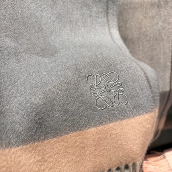 LOEWE cashmere scarf - Image 5