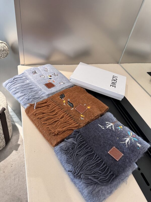 LOEWE color blocked scarf - Image 8