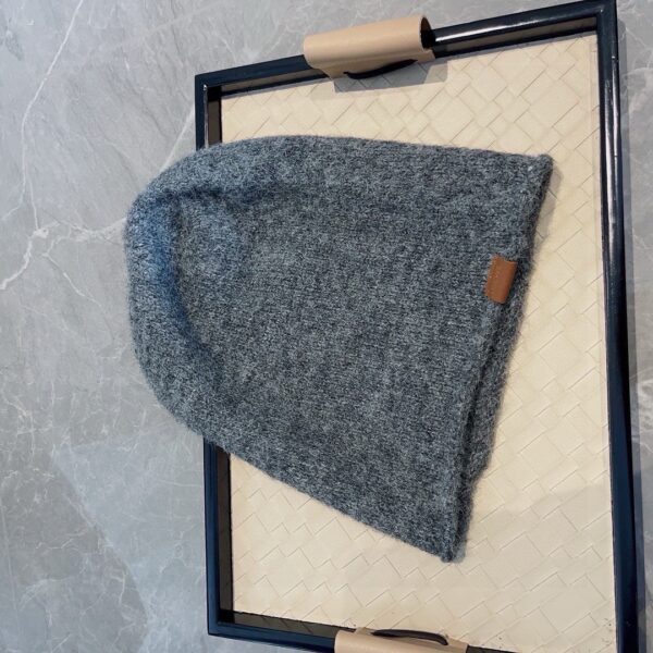 LOEWE hip hop style knitted hat - Image 7