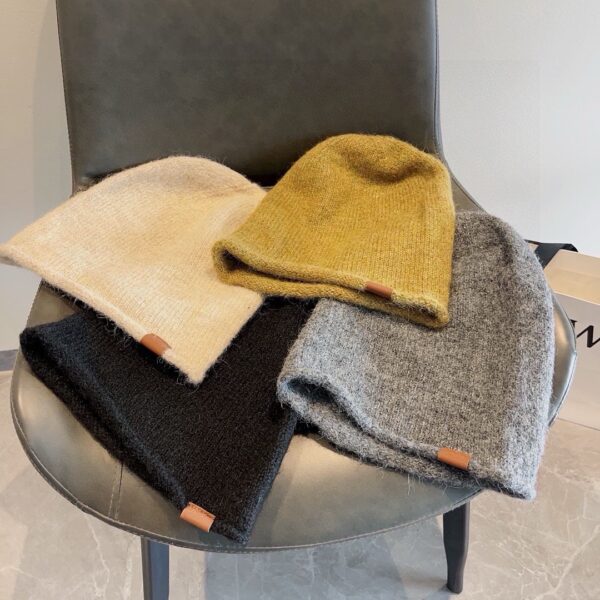 LOEWE hip hop style knitted hat - Image 8