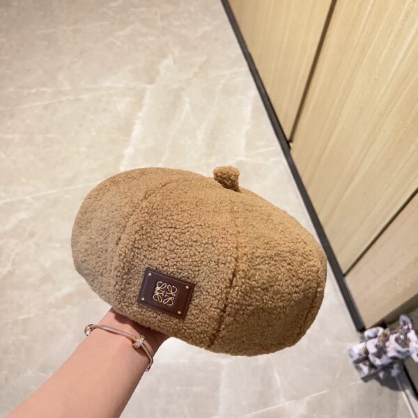 LOEWE lambhair octagonal beret