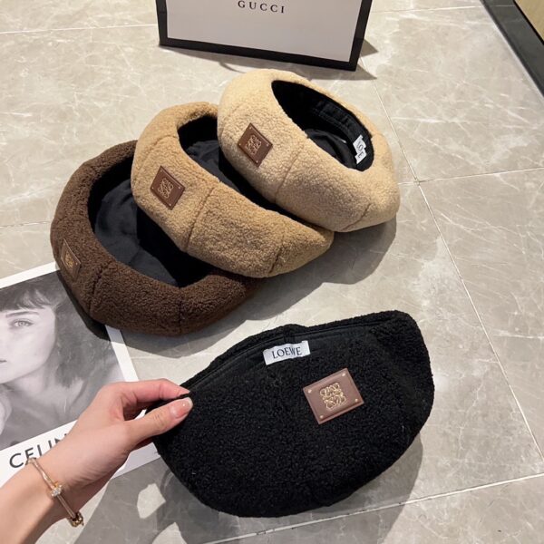 LOEWE lambhair octagonal beret - Image 6