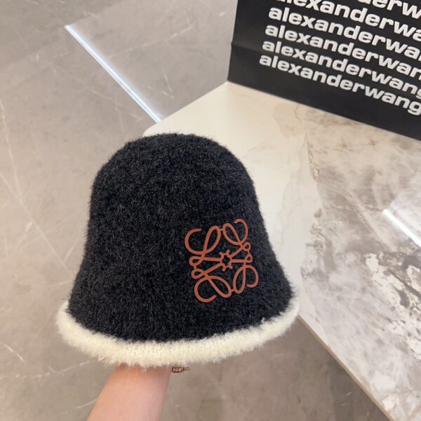 LOEWE color blocked plush fisherman hat - Image 5