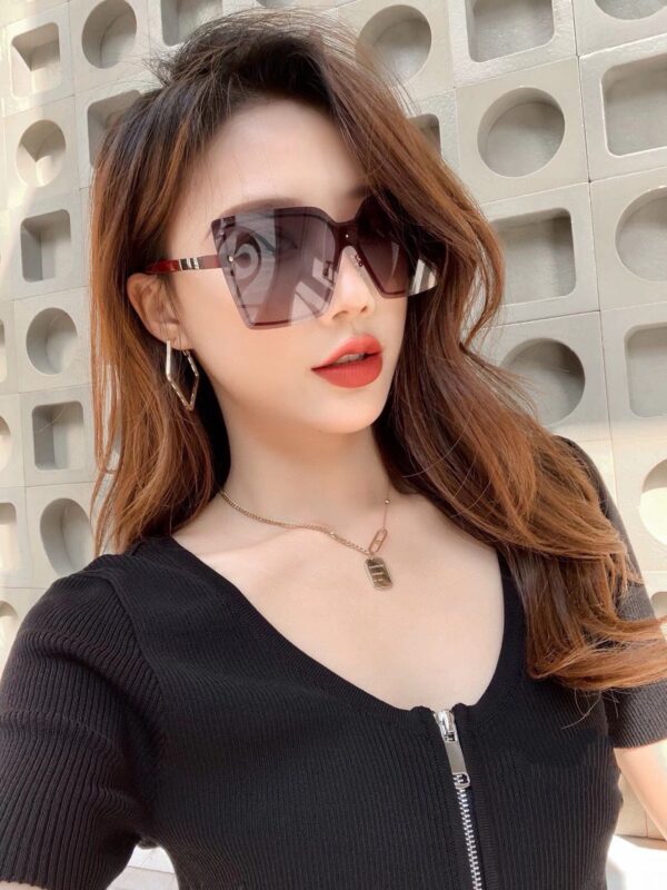CHANEL Box Sunglasses - Image 4