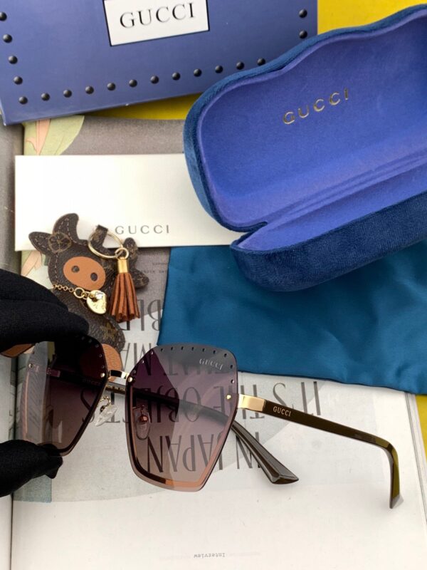 CHANEL Rimless Sunglasses - Image 6