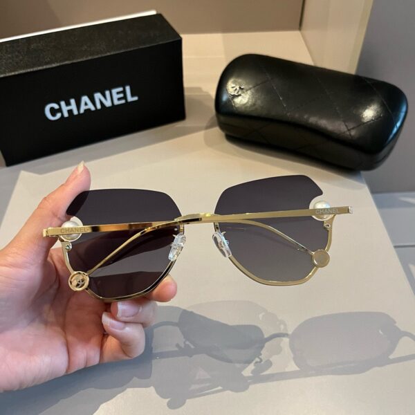 Chanel Pearl Sun Sunglasses - Image 6