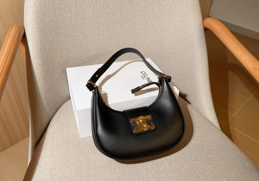 Celine Triomphe Classic Old Flower AVA Triumphal Arch Crescent Bag Single Shoulder Underarm Handbag