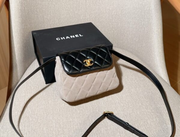 25 New Chanel Small Fragrant Small Square Bag Shoulder Bag