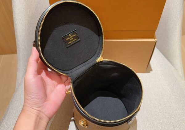 Louis Vuitton LV women's bag Cannes cylindrical bag wealth bag handbag crossbody - Image 9
