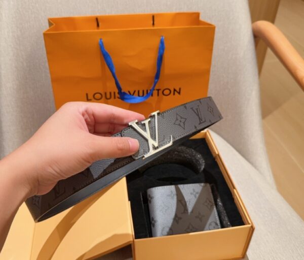Louis Vuitton short clip wallet+belt - Image 4